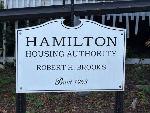 Hamilton Housing Authority Sign